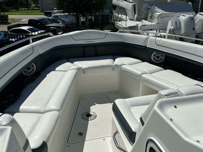 35ft Formula Yacht For Sale