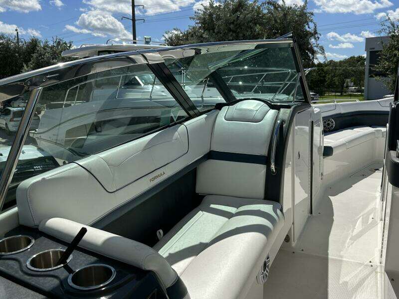 35ft Formula Yacht For Sale