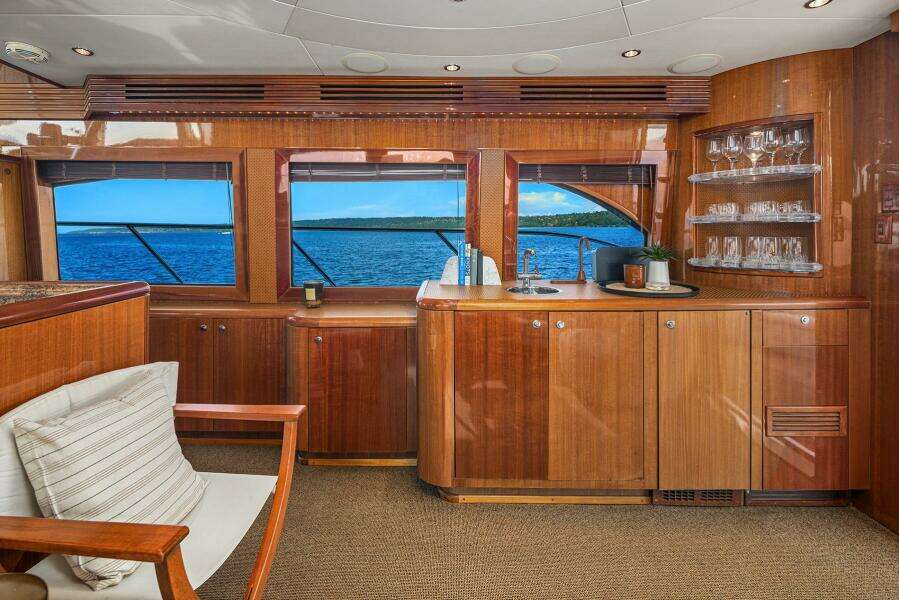 BELLISSIMO 63ft Hatteras Yacht For Sale