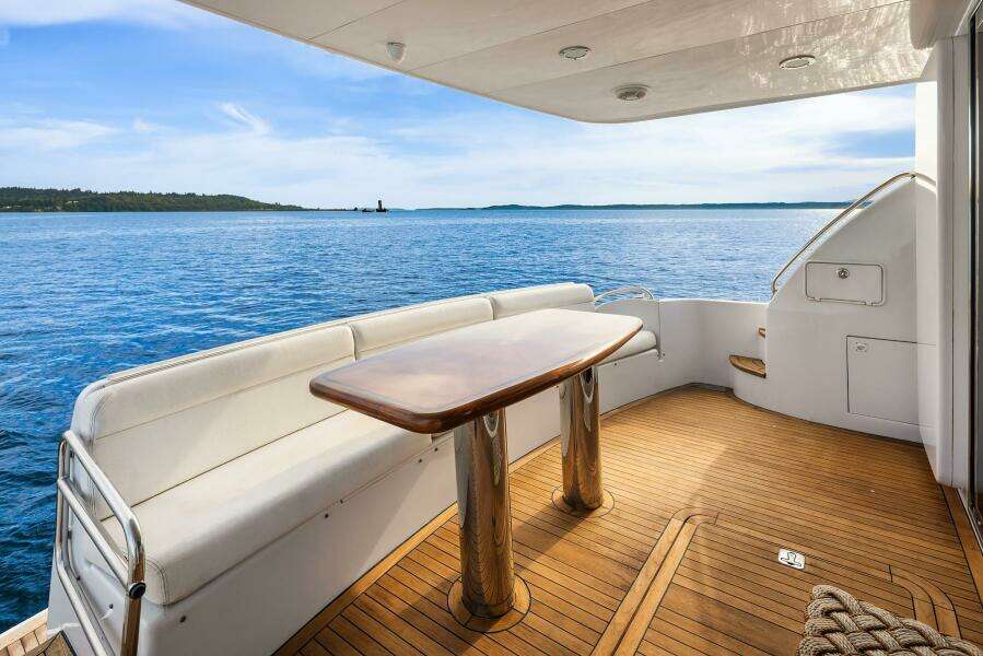 BELLISSIMO 63ft Hatteras Yacht For Sale