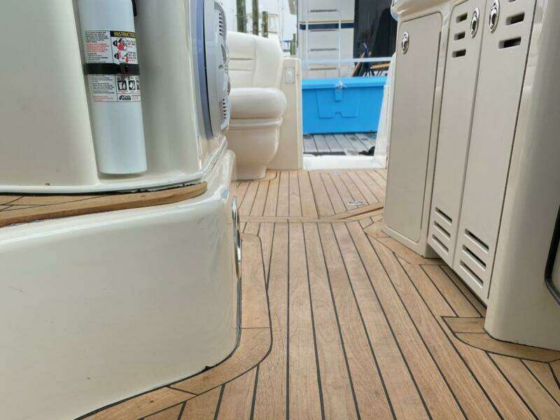 44ft Sea Ray Yacht For Sale