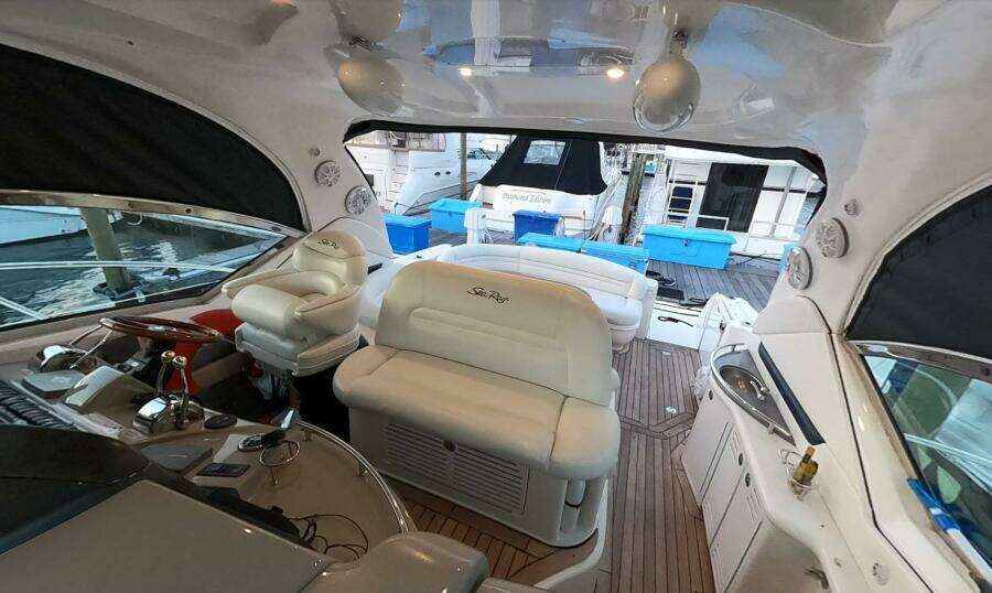 44ft Sea Ray Yacht For Sale