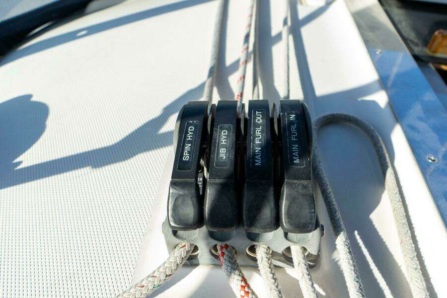 Plan Sea  38ft Hunter Yacht For Sale