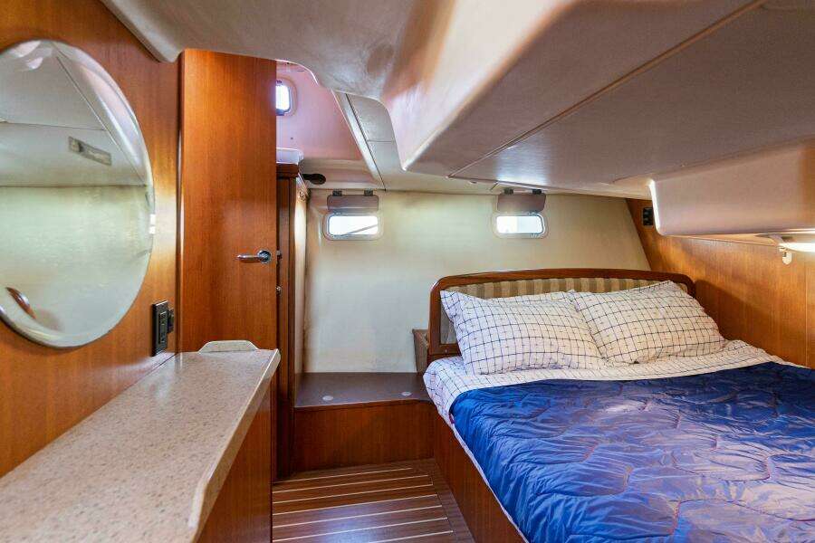 Plan Sea  38ft Hunter Yacht For Sale