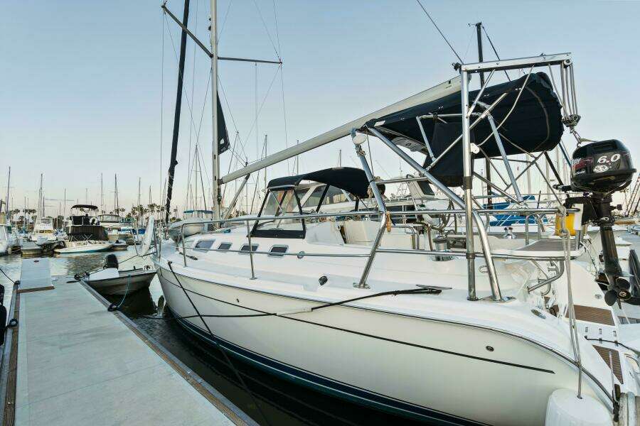 Plan Sea  38ft Hunter Yacht For Sale