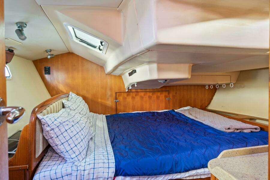 Plan Sea  38ft Hunter Yacht For Sale