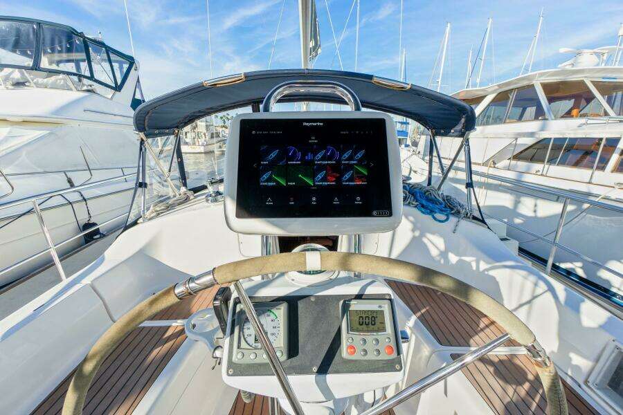 Plan Sea  38ft Hunter Yacht For Sale