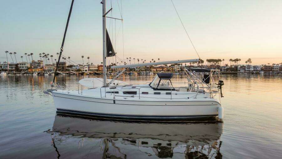 Plan Sea  38ft Hunter Yacht For Sale