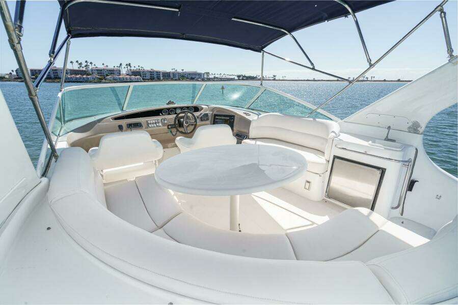 45ft Carver Yacht For Sale