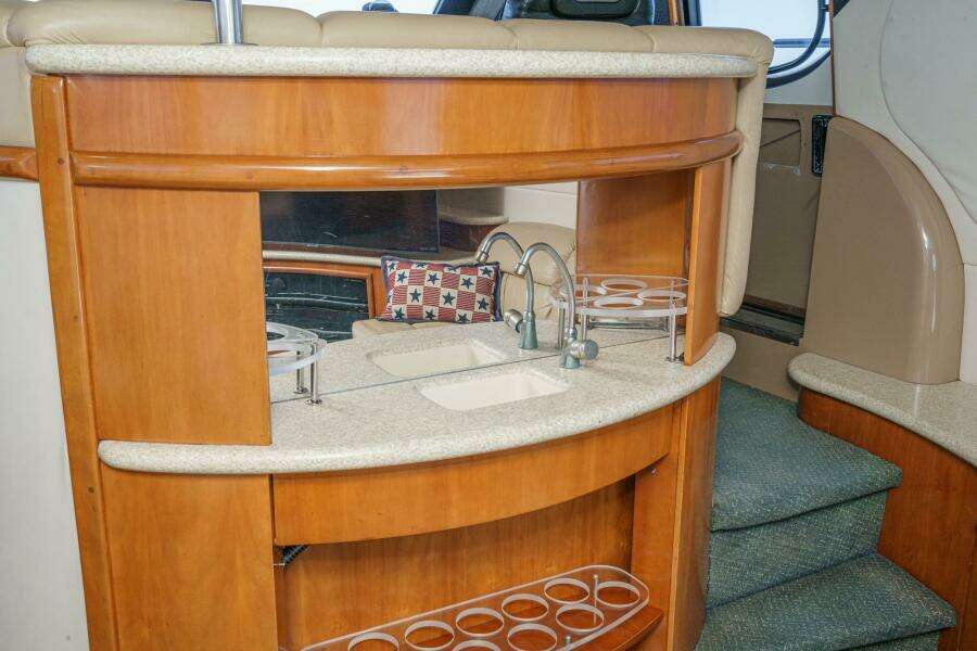 45ft Carver Yacht For Sale