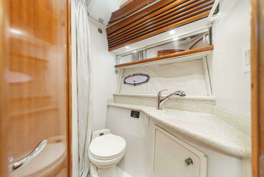 45ft Carver Yacht For Sale