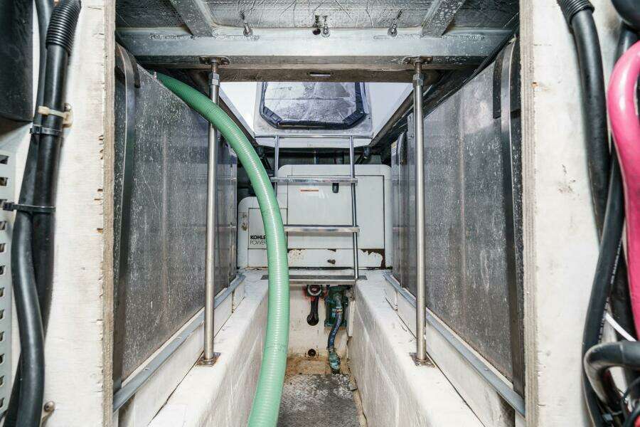 45ft Carver Yacht For Sale