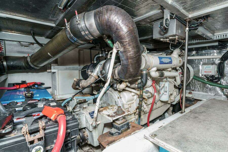 45ft Carver Yacht For Sale