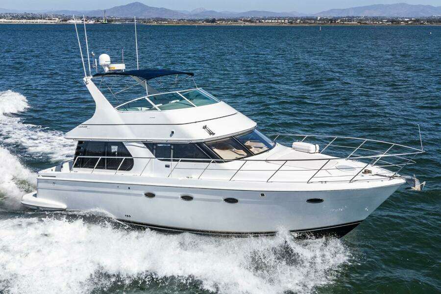 45ft Carver Yacht For Sale