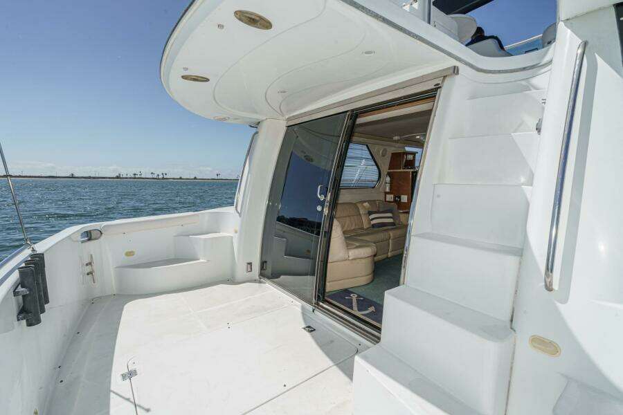 45ft Carver Yacht For Sale