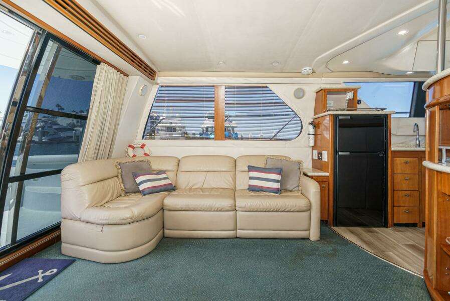 45ft Carver Yacht For Sale