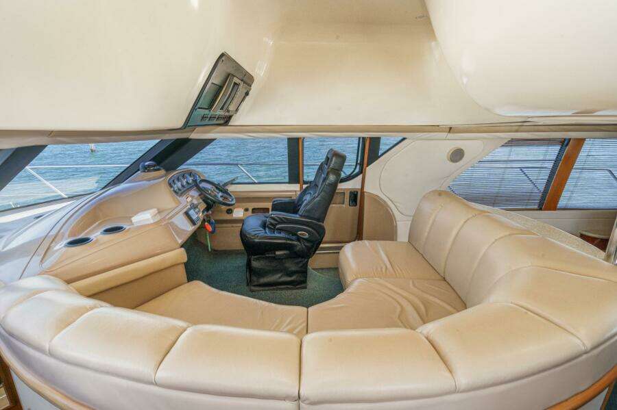45ft Carver Yacht For Sale