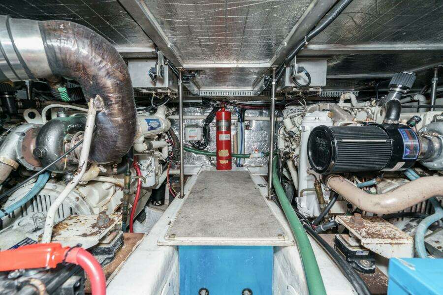 45ft Carver Yacht For Sale