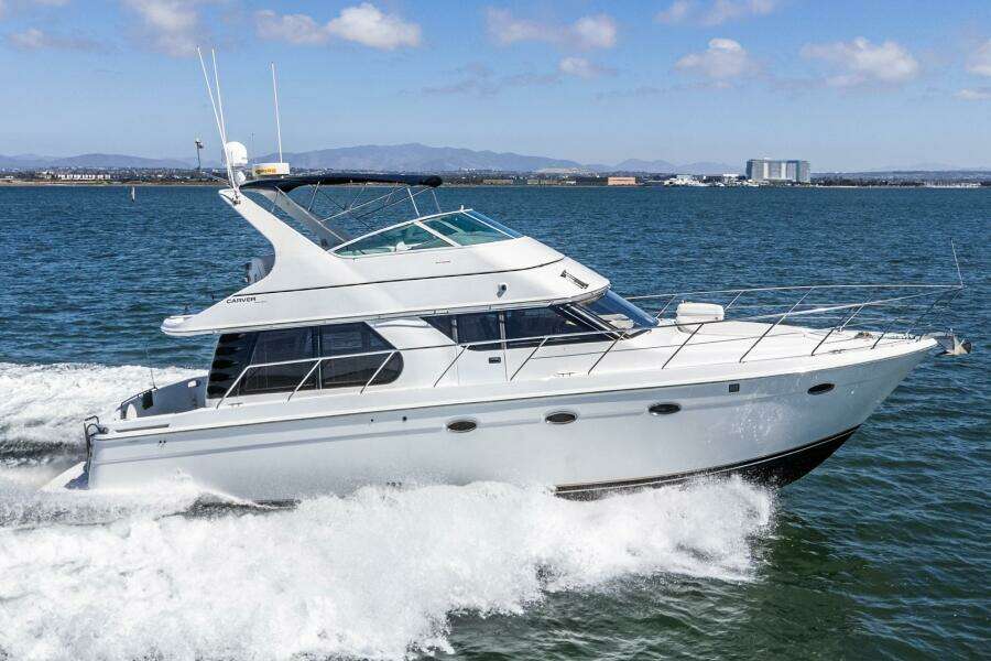 45ft Carver Yacht For Sale