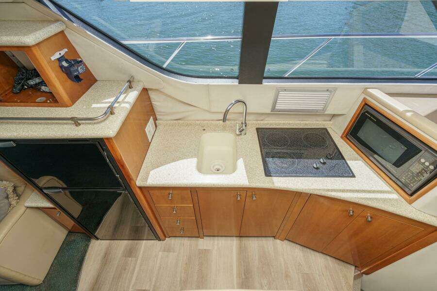 45ft Carver Yacht For Sale
