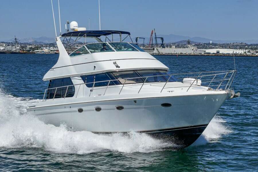 45ft Carver Yacht For Sale