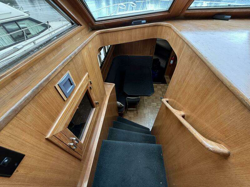 Qui Si Sana 52ft Jefferson Yacht For Sale