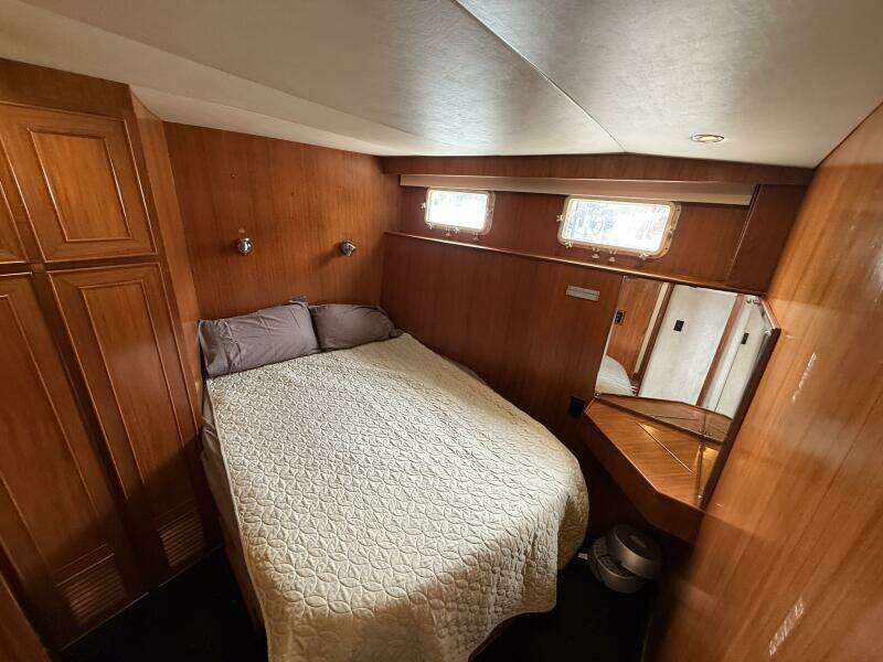 Qui Si Sana 52ft Jefferson Yacht For Sale