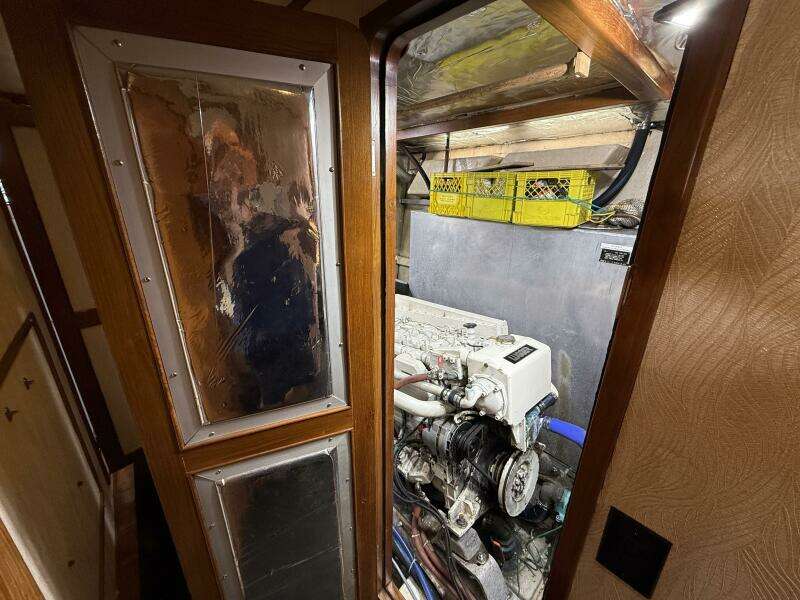 Qui Si Sana 52ft Jefferson Yacht For Sale