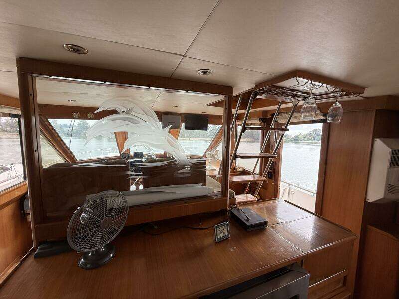 Qui Si Sana 52ft Jefferson Yacht For Sale