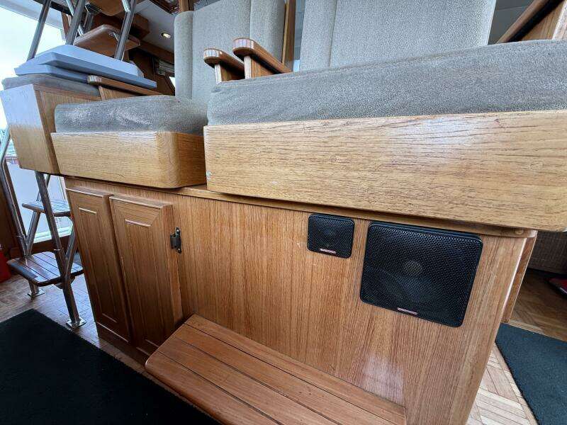 Qui Si Sana 52ft Jefferson Yacht For Sale