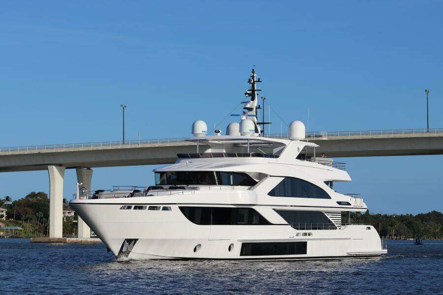 Luxury Majesty 140 yacht cruising under a bridge, 2020 model. Luxury Majesty 140 yacht cruising under a bridge, 2020 model.