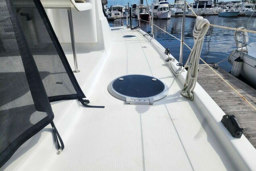 2013-fountaine-pajot-lipari-41-sail-9938155-20250910134228408-4.jpg