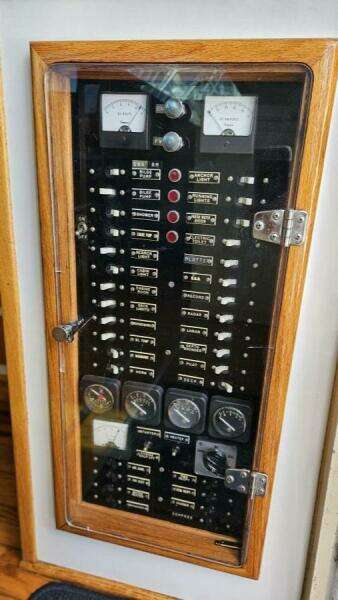 44ft Breaux Brothers Yacht For Sale