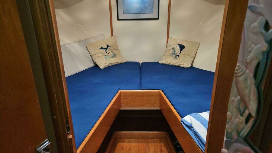 44ft Breaux Brothers Yacht For Sale