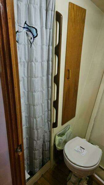 44ft Breaux Brothers Yacht For Sale