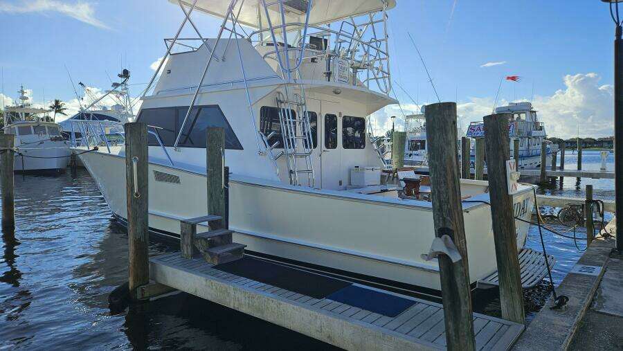 44ft Breaux Brothers Yacht For Sale