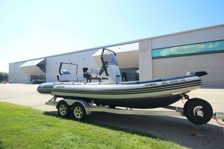 22ft Zodiac Yacht For Sale