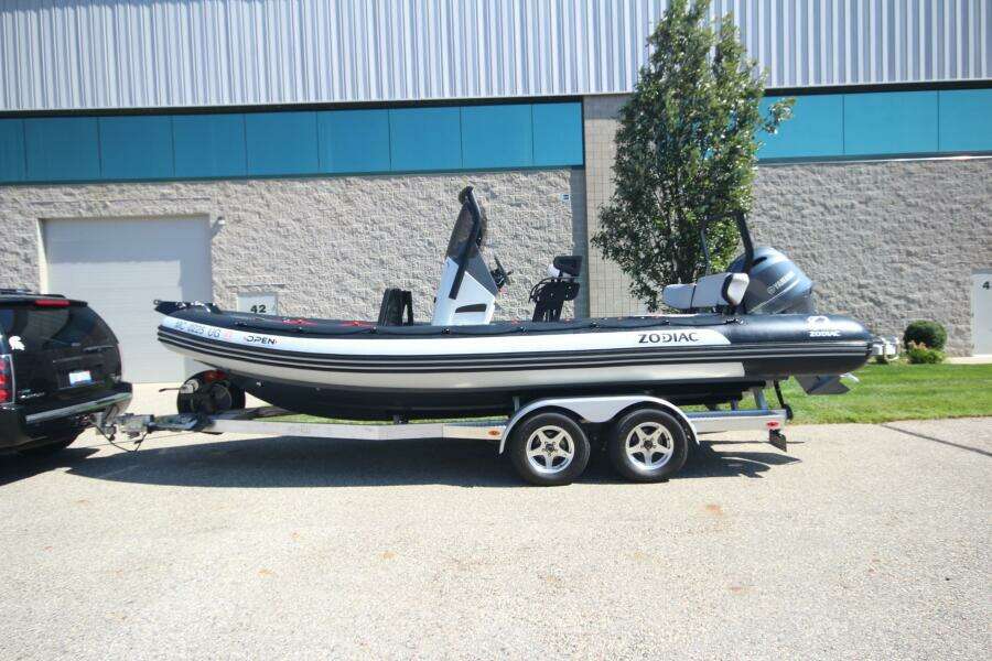 22ft Zodiac Yacht For Sale