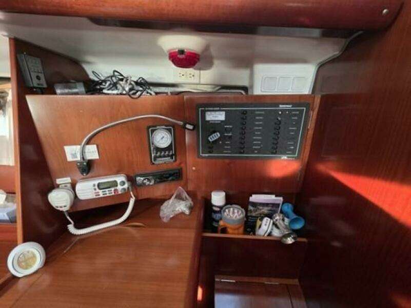 39ft Beneteau Yacht For Sale