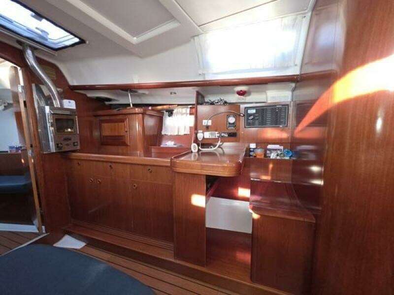 39ft Beneteau Yacht For Sale