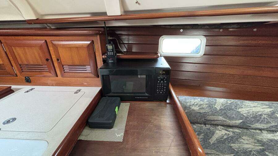 So Far 38ft Beneteau Yacht For Sale