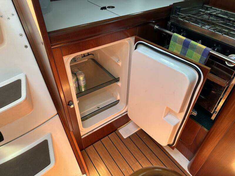 It s About Time 36ft Beneteau Yacht For Sale