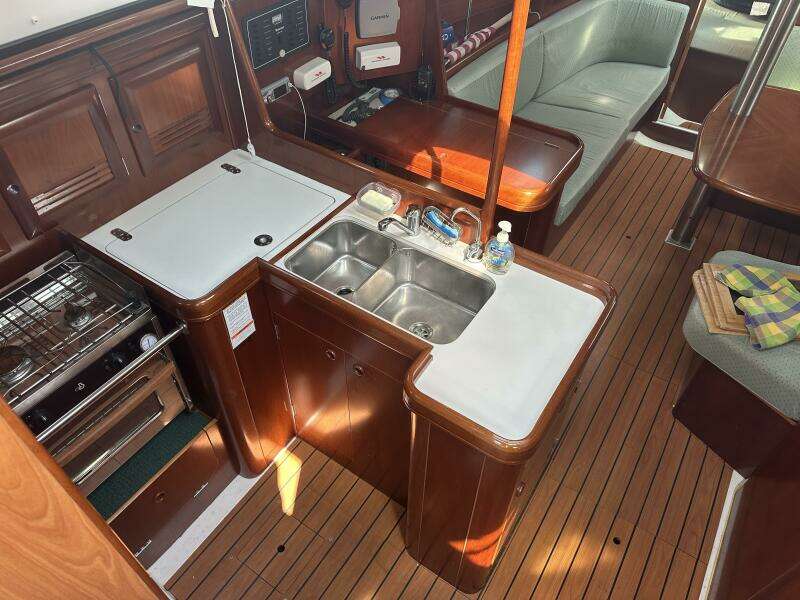 It s About Time 36ft Beneteau Yacht For Sale