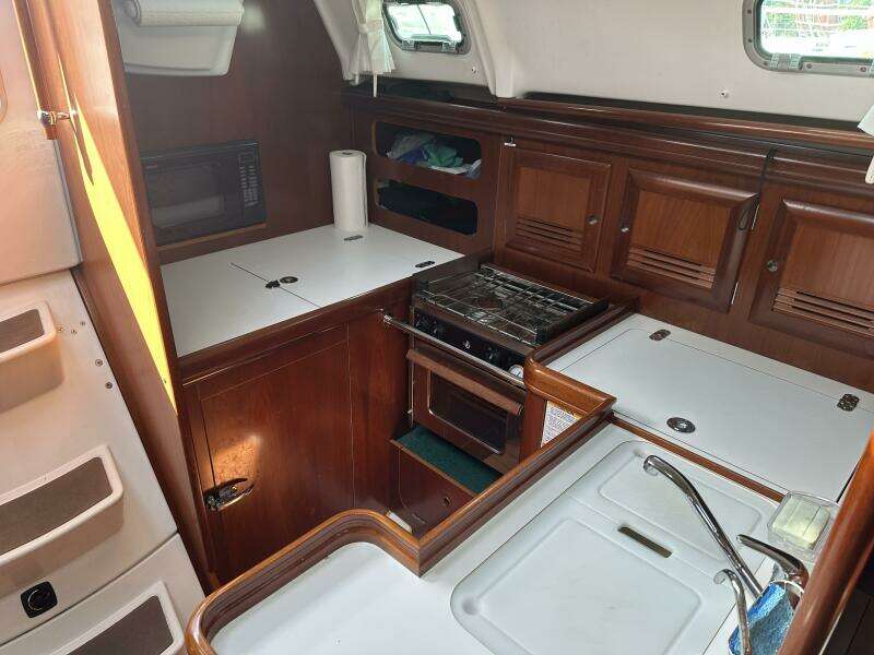 It s About Time 36ft Beneteau Yacht For Sale