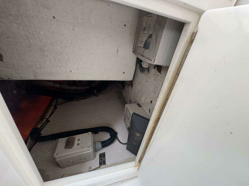 Knot Workin 37ft Intrepid Yacht For Sale