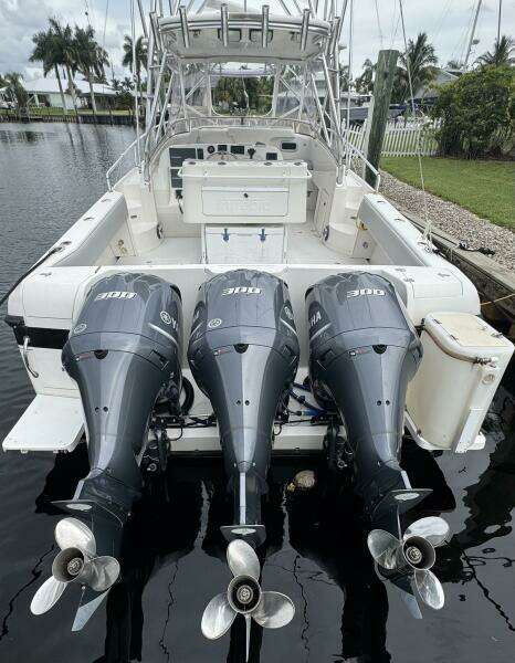 Knot Workin 37ft Intrepid Yacht For Sale