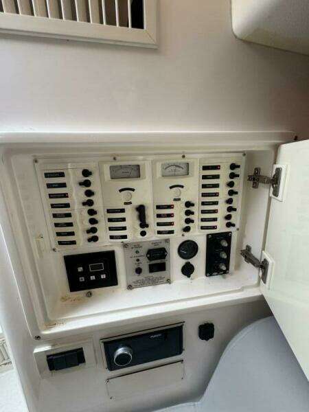Knot Workin 37ft Intrepid Yacht For Sale