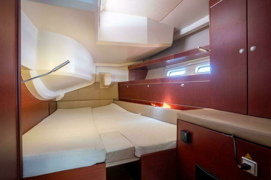 Vie Le Reve 56ft Hanse Yacht For Sale