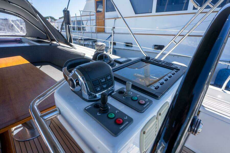 Vie Le Reve 56ft Hanse Yacht For Sale