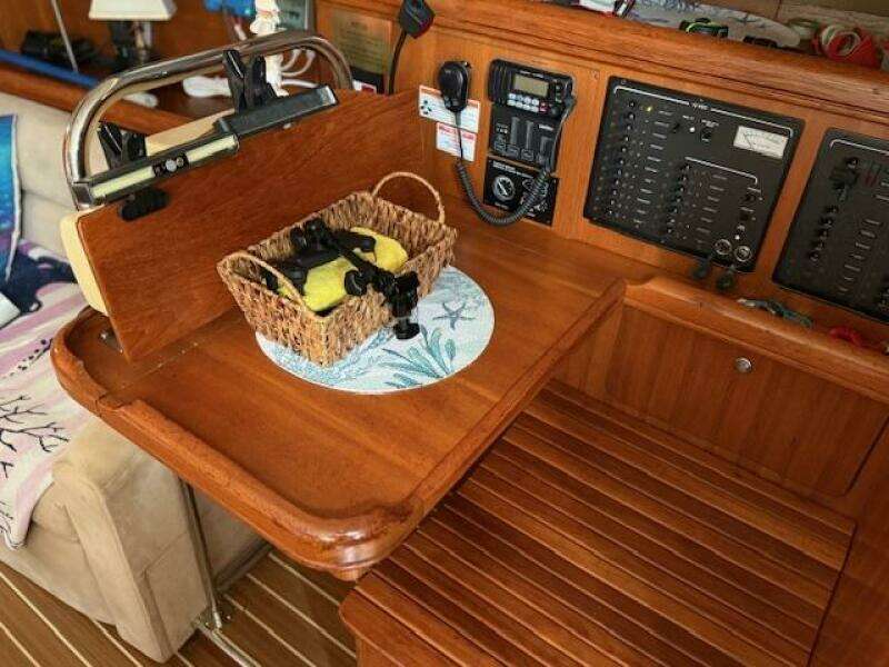 Sail A Vie 41ft Hunter Yacht For Sale